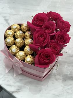 Corazón Mitad Rosas Y Chocolate