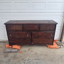 Free Dresser Mueble Gratis