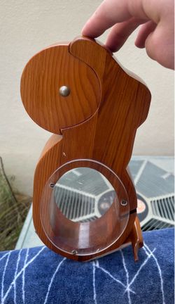 Vintage Handcrafted Wooden Kangaroo Coin Bank - Pat & Bob Thomson Australia