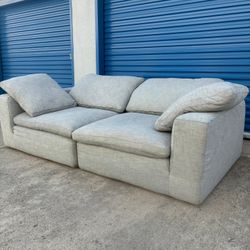 Restoration Hardware Cloud Couch 🛻Delivery Available🛻