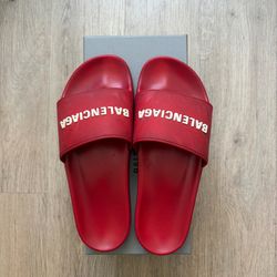 Balenciaga slides size 9