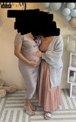 Cute 🥰 Maternity Dress. (L)