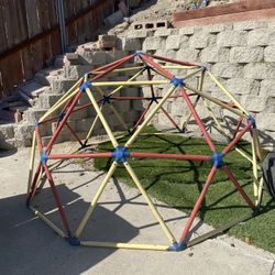 Climbing Jungle Gym 