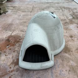 Igloo Indigo dog 🐶 house 