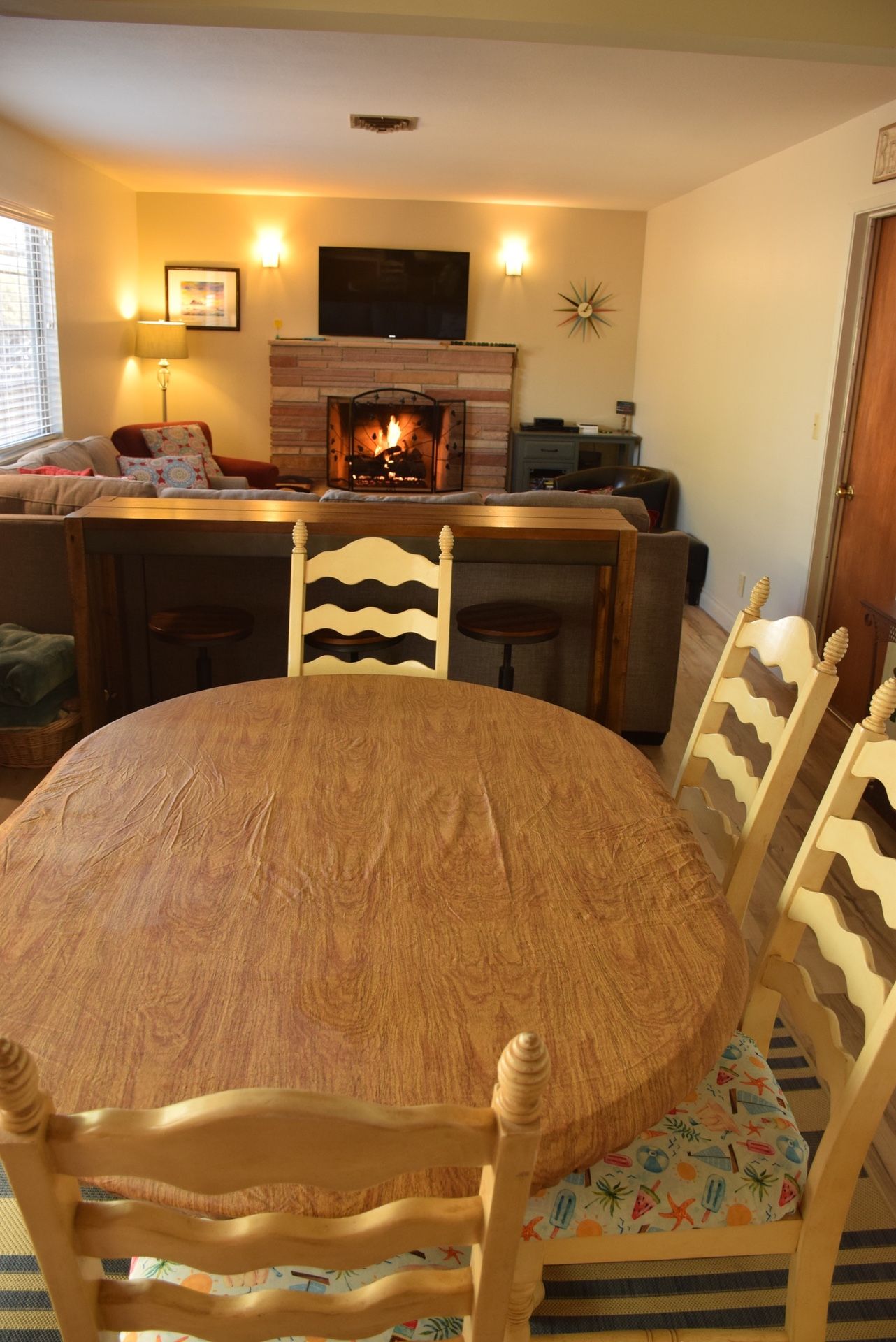 Dining Table And 4 Chairs