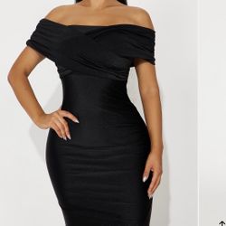 Off The Shoulder Maxi Dress