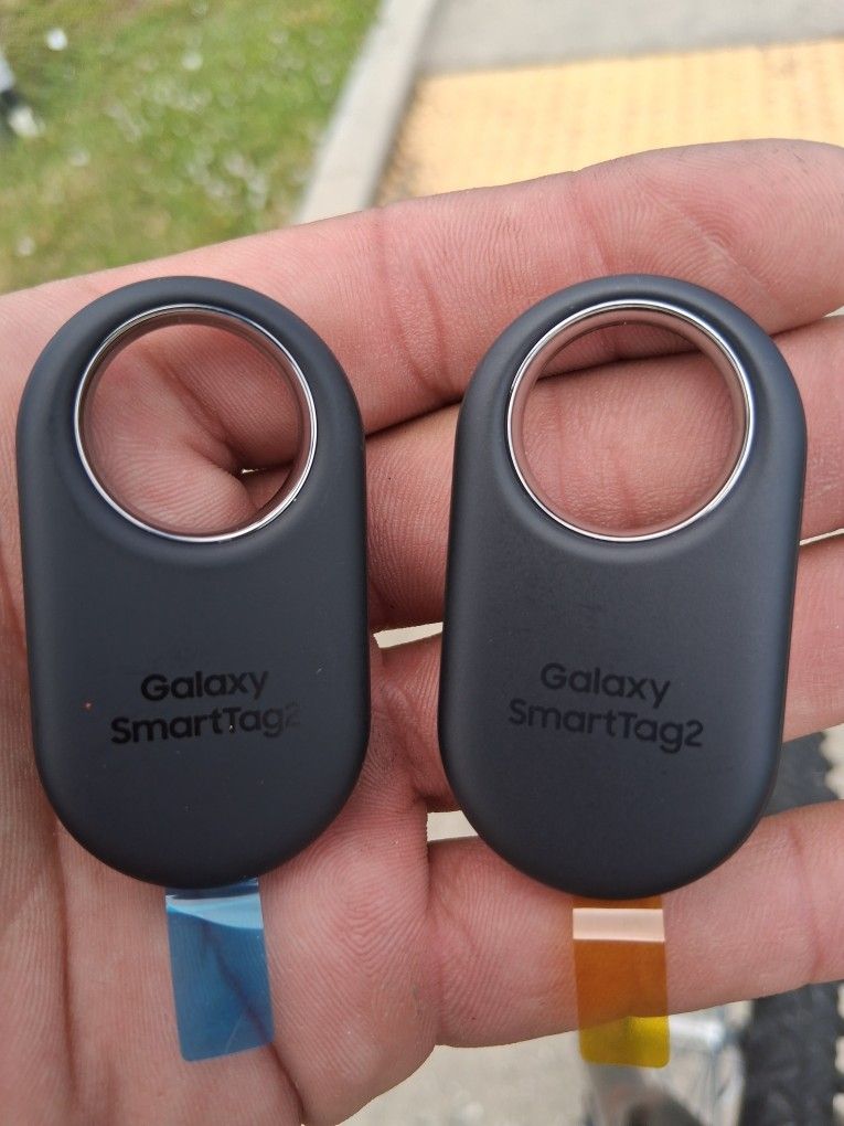 Brand New Samsung Smart Tags