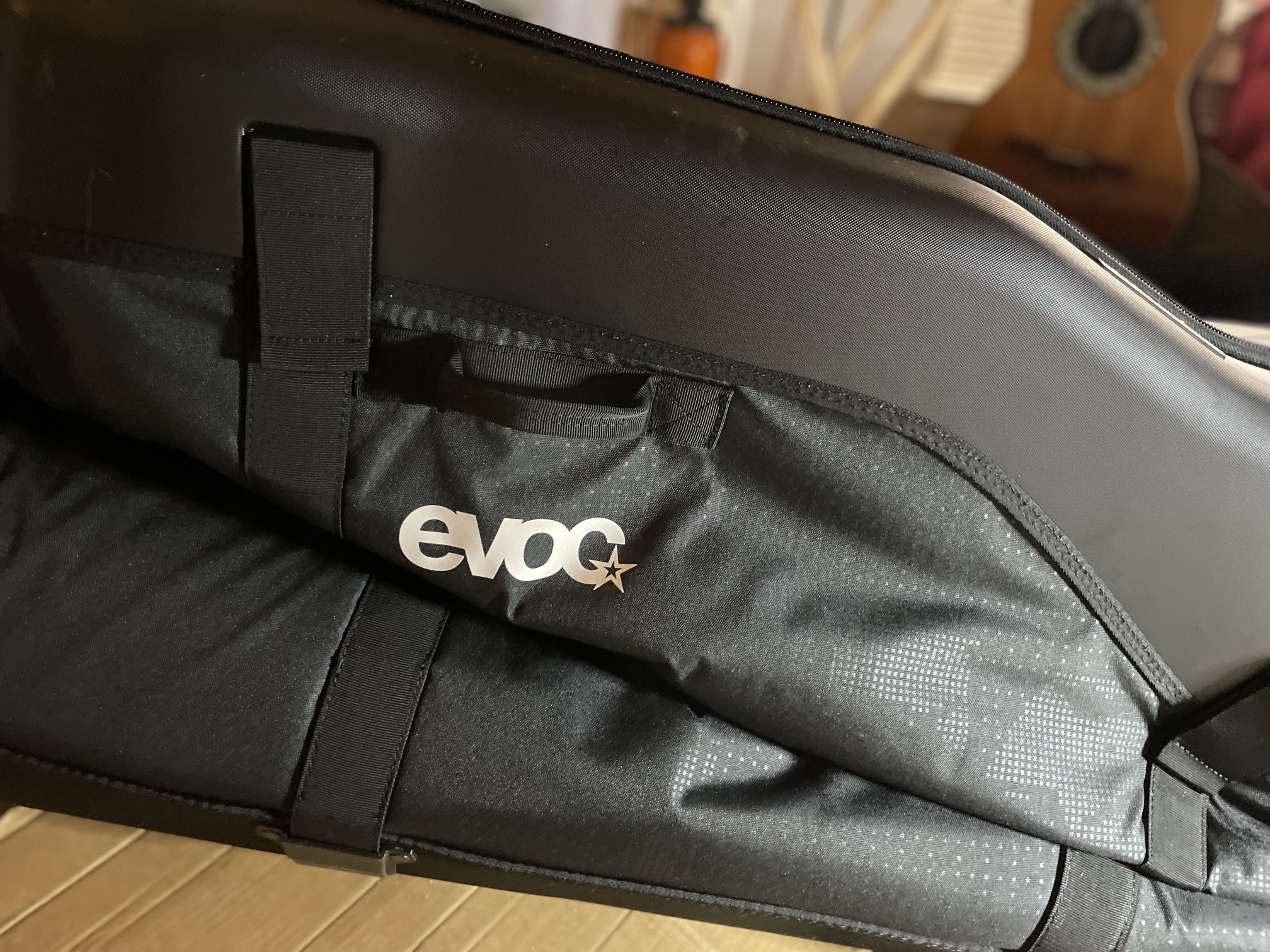 EVOC Road Bike Bag Pro 300L. Black92x130x32