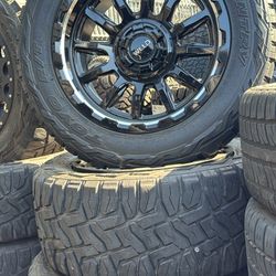 WHEELS WELD 20x9 OFF-ROAD CHEVY FORD 