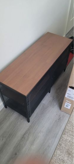 Tv console