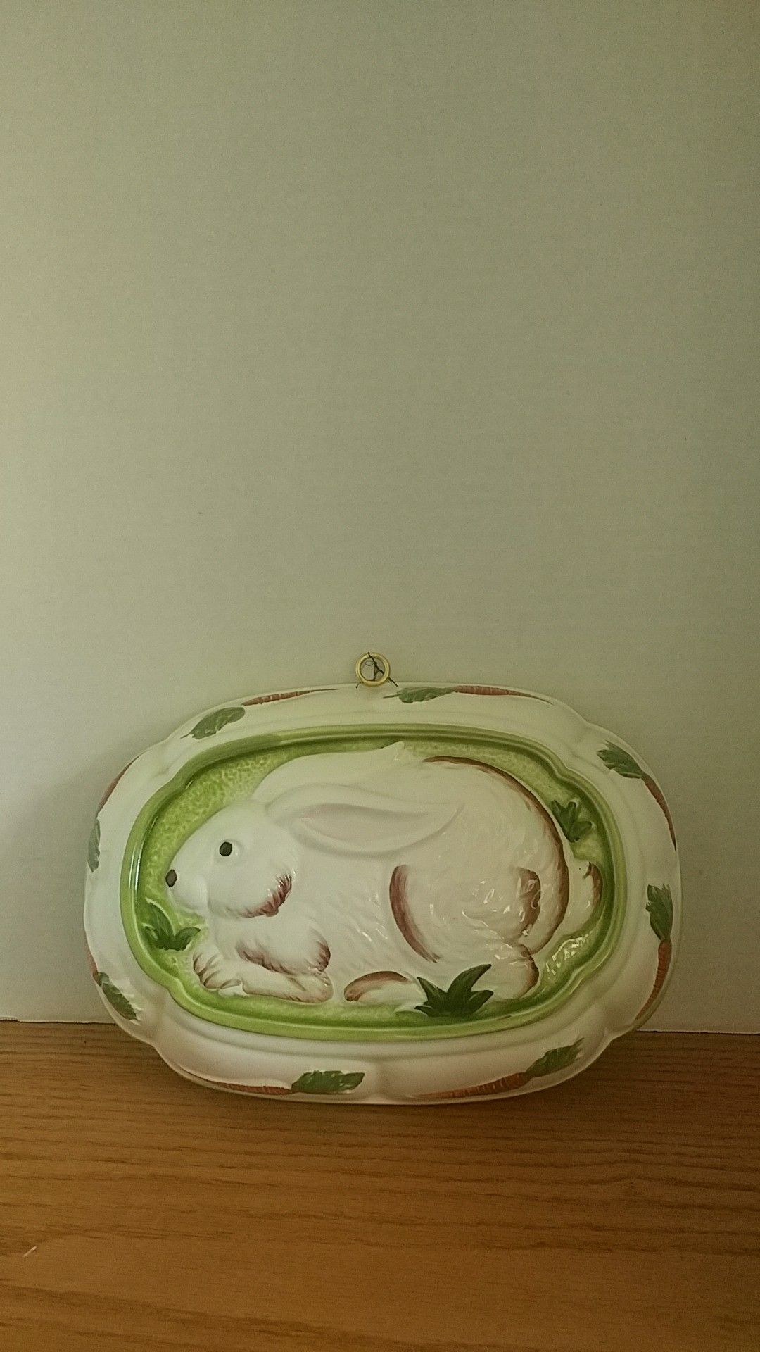 Ceramic bunny decorative ramekin