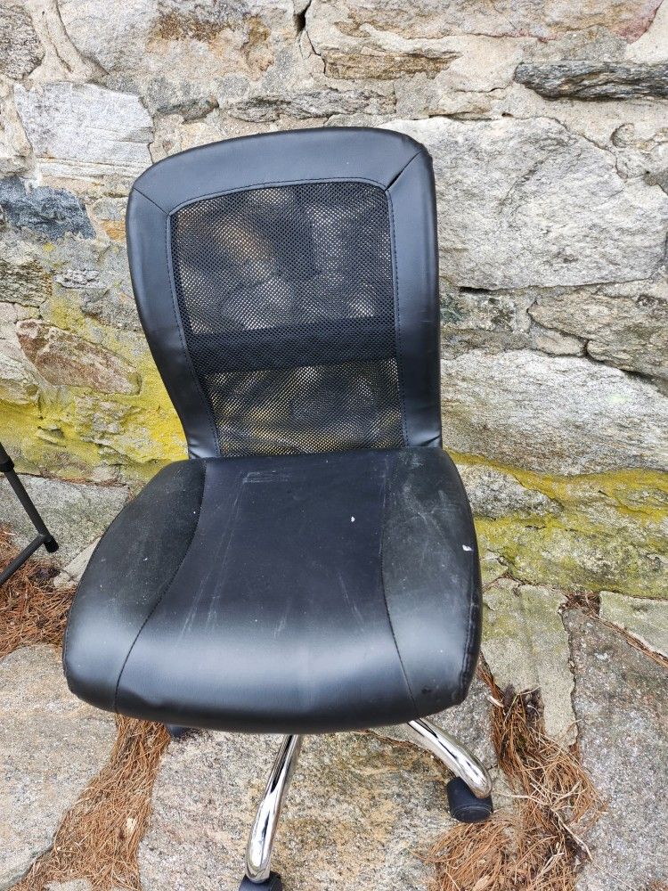 Office Chair Selling It For 45