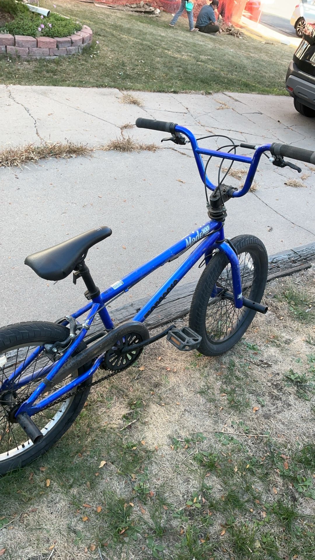 Mongoose Mode 100 BMX
