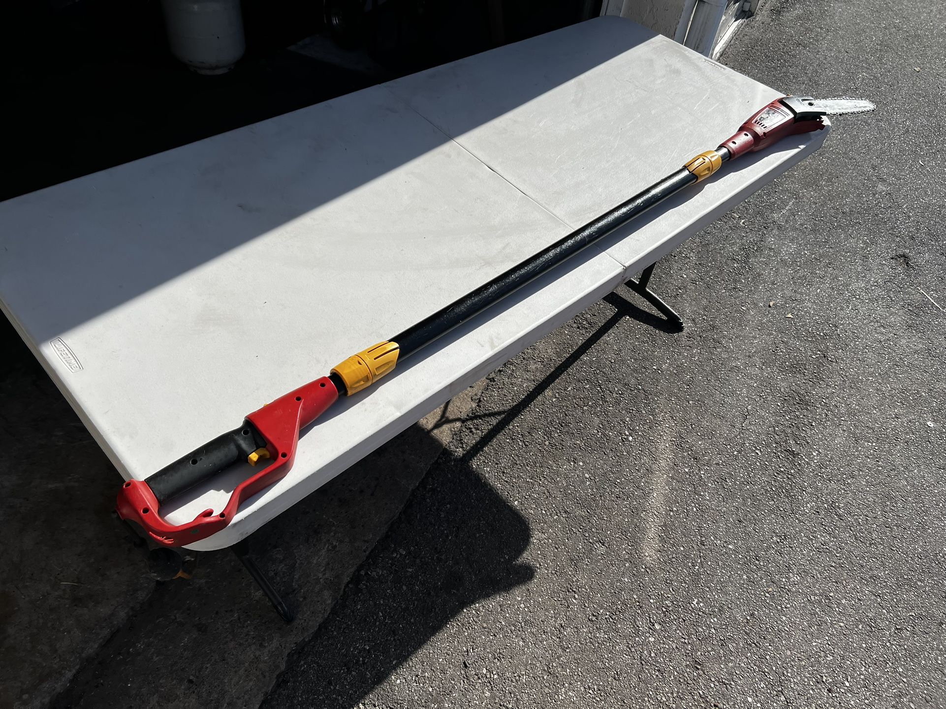 Homelite Electric Pole Saw Extendable Pruner Chainsaw UT43160 Works great! 