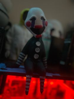 Fnaf movie 2 mini nette puppet replica