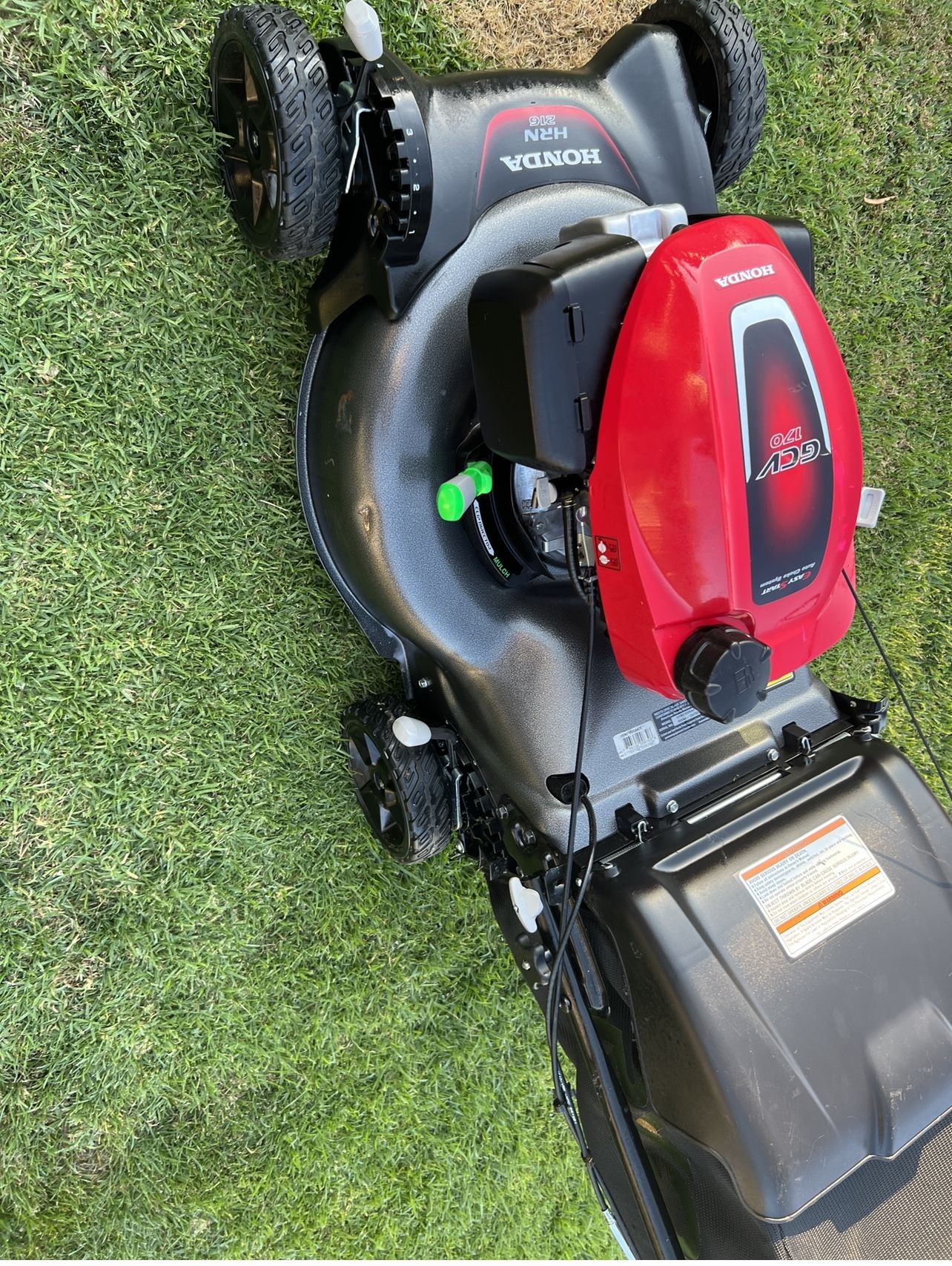 LAN MOWER HONDA SELF PROPELLED REAR WHEELS DRIVE SPEED CONTROL GREAT CONDITION ((((NO BAG