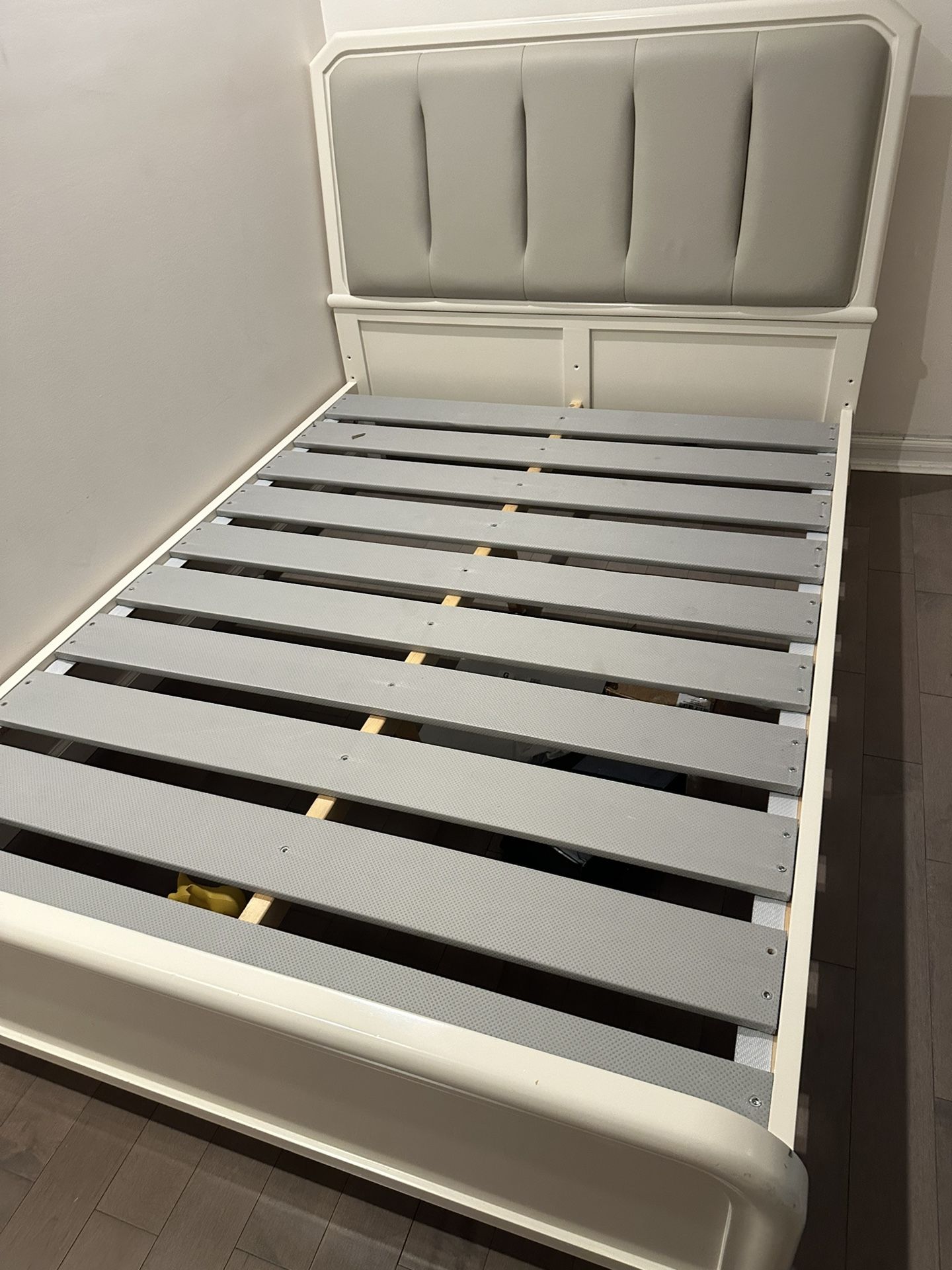 Wood Full Size Bed Frame NEED GONE