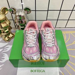 bottega Venetia Pink
