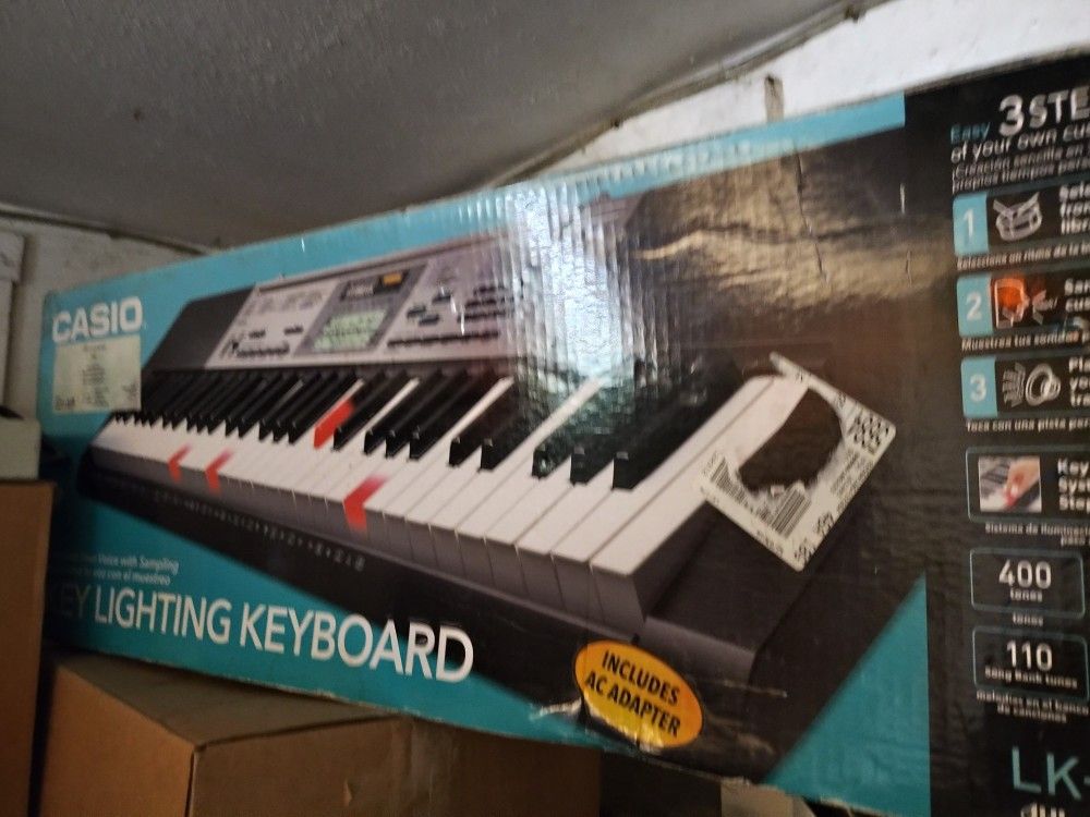Casio LK175
