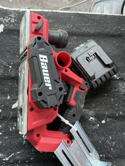 Bauer planer with charger