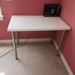 Desk/Table