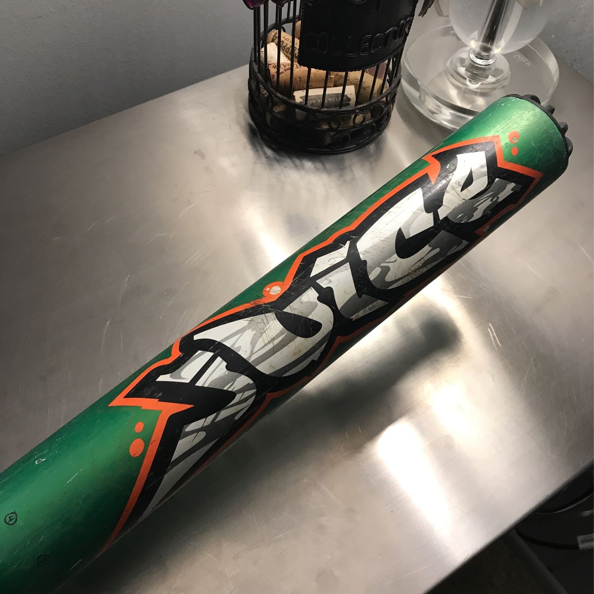 Ultra Rare DeMarini Juice “The Silly Stick” Slowpitch Softball Bat Composite 34/27