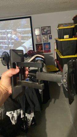 TV wall mount