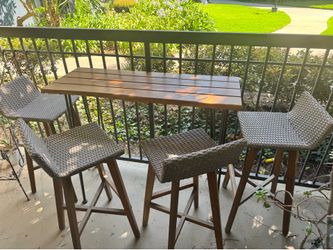Outdoor patio furniture