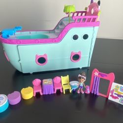 Gabby’s Dollhouse Friend Ship Boat With Accessories