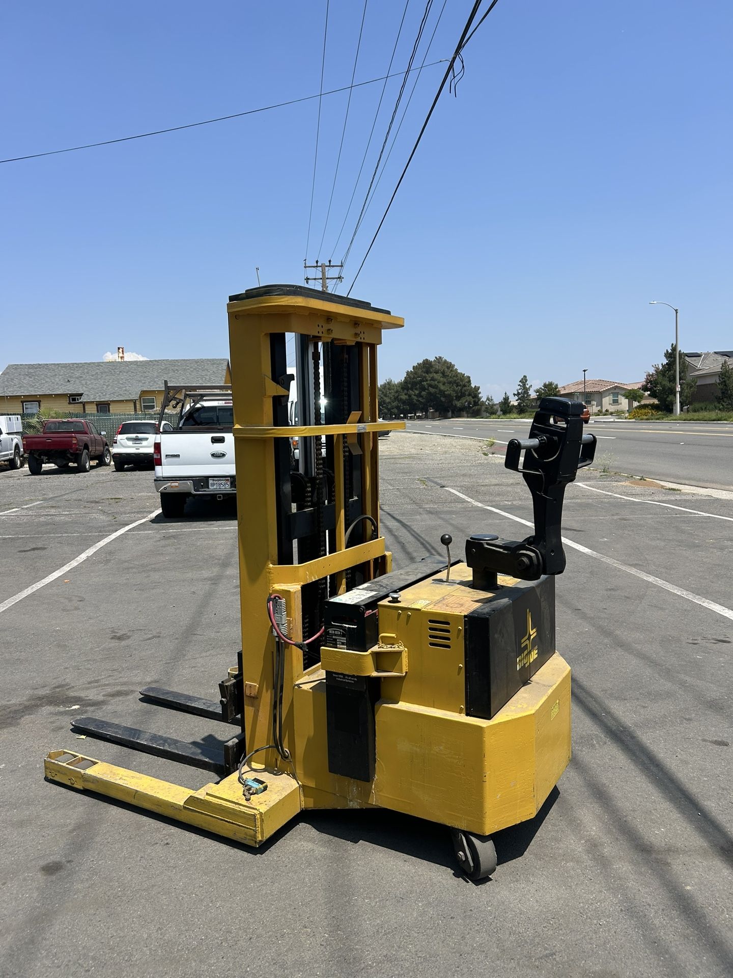 Big Joe Forklift Pallet Stacker