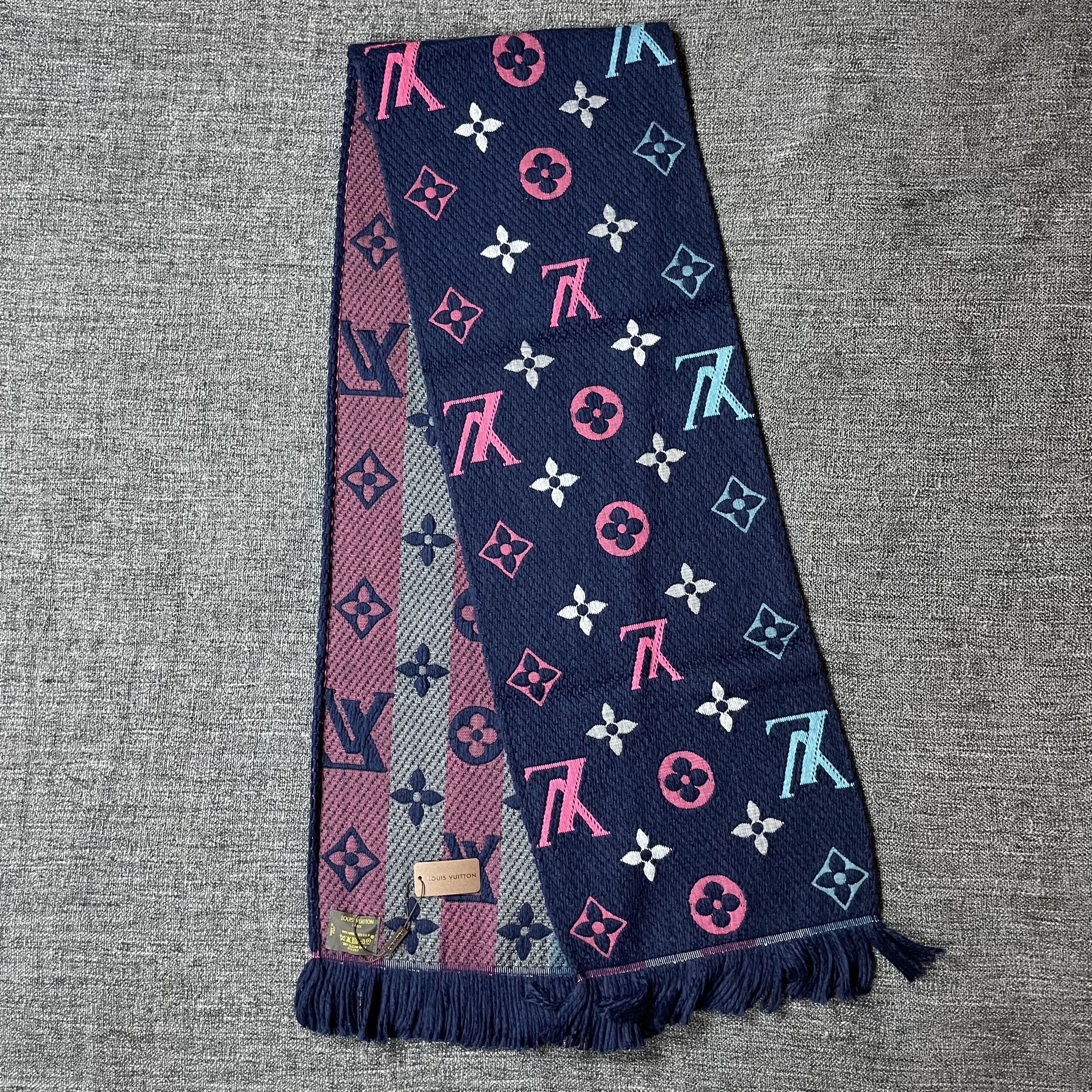 Louis Vuitton Monogram Classic Wool Scarf