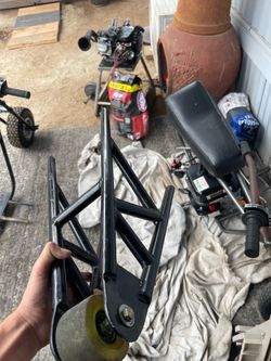 Mini bike wheelie bar