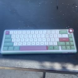 Royal Kludge R65 Keyboard