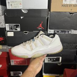 Jordan Legend Blue 11 Low size 9.5 USED