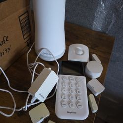 Simply Safe Home Security Set