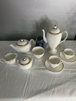 Wedgwood Bone China - Cavendish pattern