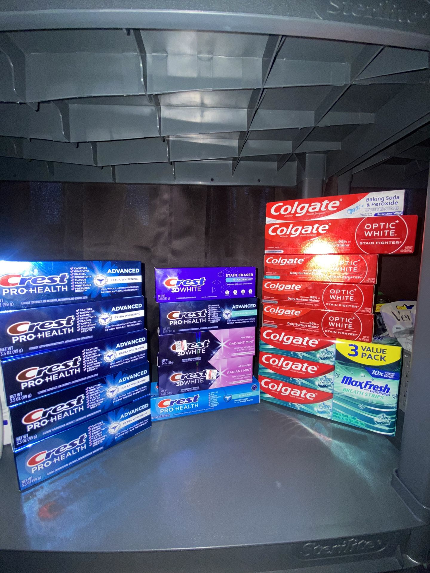 Crest & Colgate Toothpastes (Check description)
