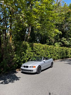 2000 BMW 323