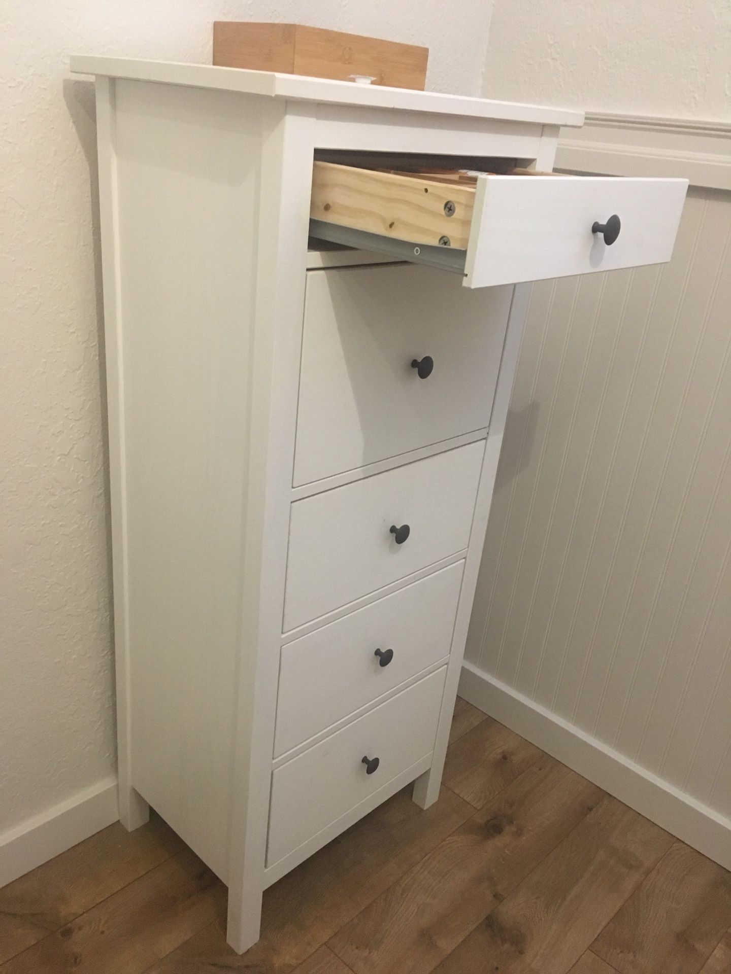 IKEA Hemnes 5 drawer chest/dresser
