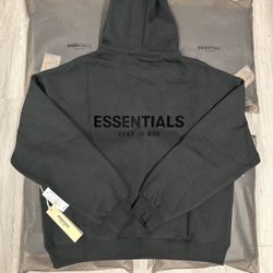 🔥 FEAR OF GOD ESSENTIALS HOODIE – BLACK – SIZE L (NEW)
