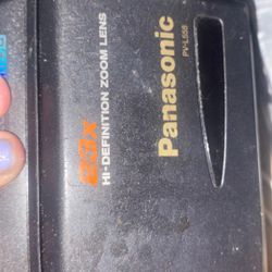 Video Camera Panasonic 23x High Def,