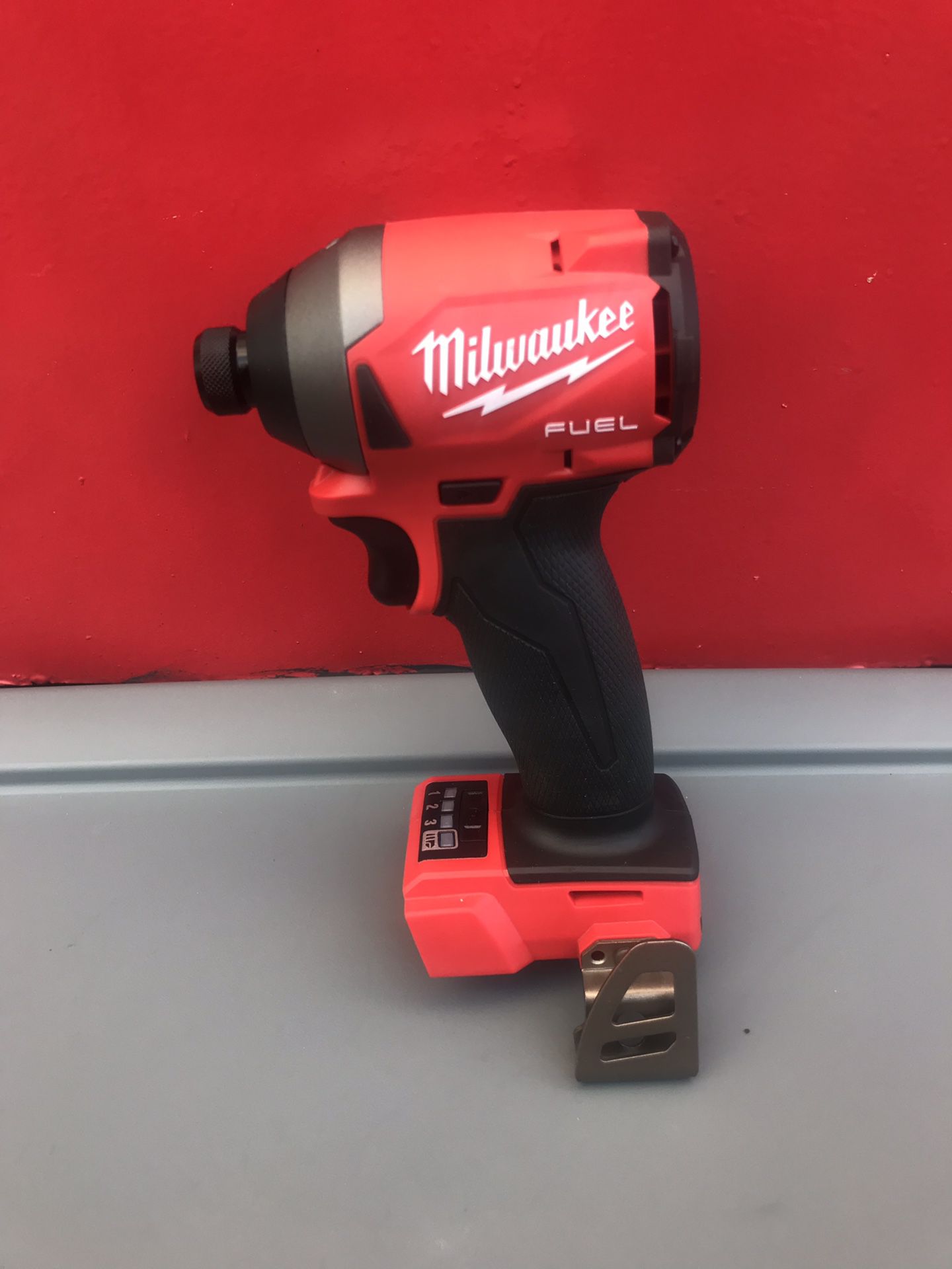 MILWAUKEE M18 FUEL LITHIUM ION CORDLESS BRUSHLESS 3-GENERATION 1/4 IN HEX IMPACT DRIVER COMPACT (TOOL ONLY)