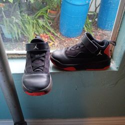 Nike Boys Air Jordan Max Aura 2  Size 12C