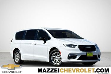 2024 Chrysler Pacifica