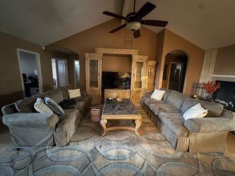 Entertainment center (Luxury)