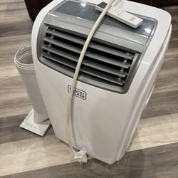 Black + Decker Portable  AC