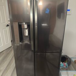 LG Refrigerator 