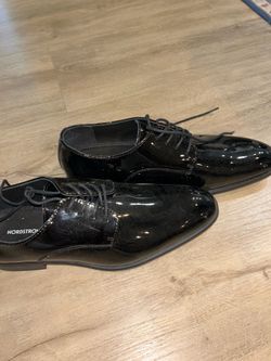 Brand new size 9 men’s shoes
