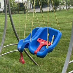Little Tikes Swings (2)