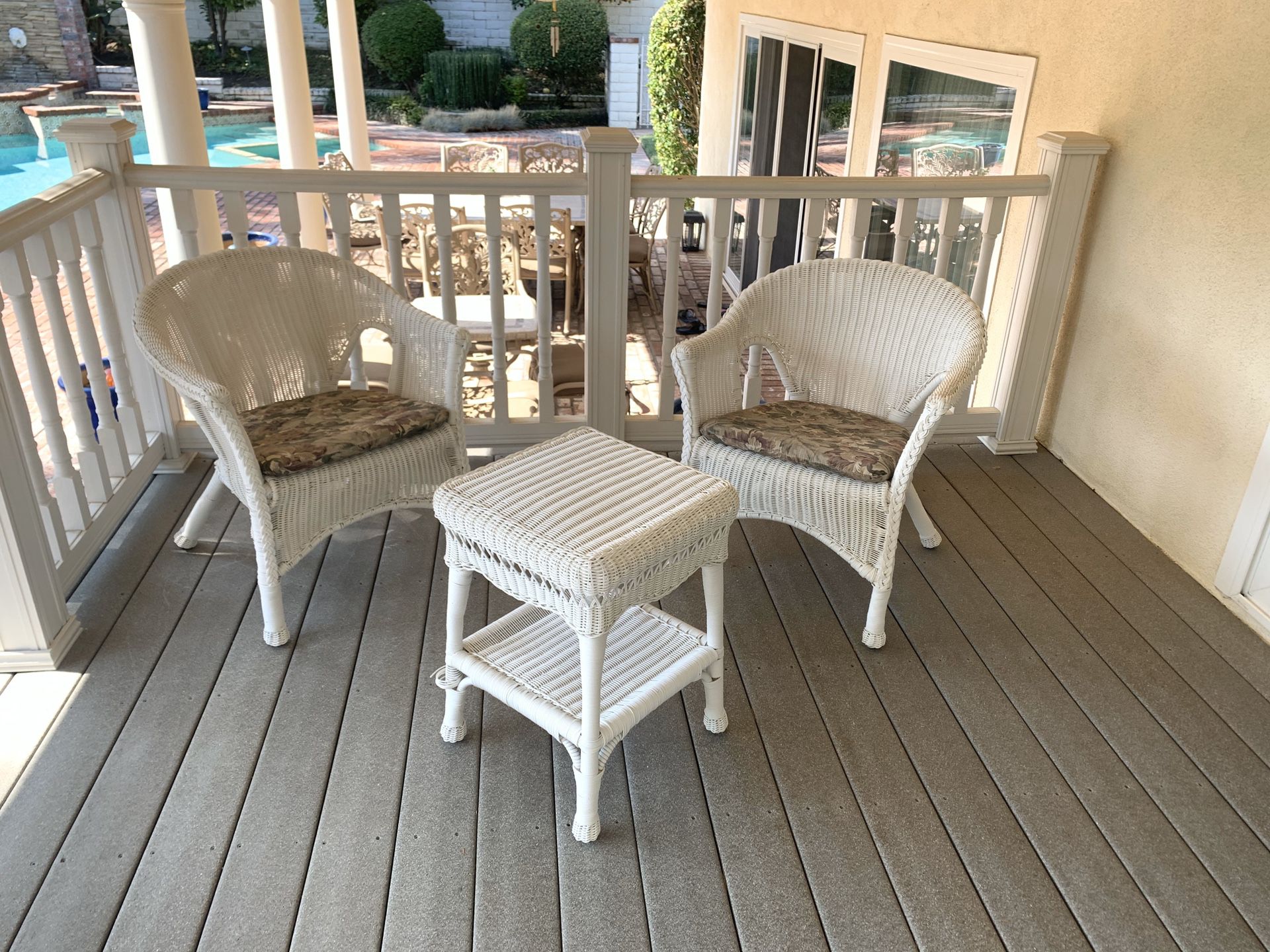 Patio set, white wicker; 3 stools included